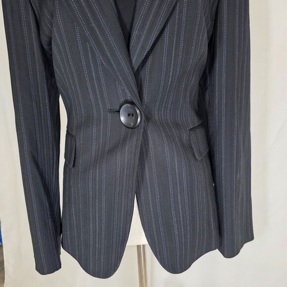 Tahari Petite Pin Striped Large Single Button Blazer Size 14 Petite - Picture 3 of 11